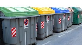 Cassonetti per la raccolta differenziata urbana